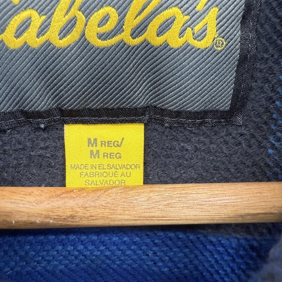 Cabela's Shirt Mens Medium Blue Black Plaid Flannel Long Sleeve Button Front - Picture 4 of 11